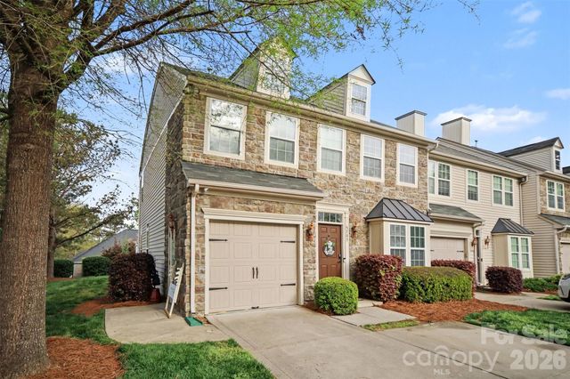 5705 Mossdale Lane, Charlotte, NC 28278