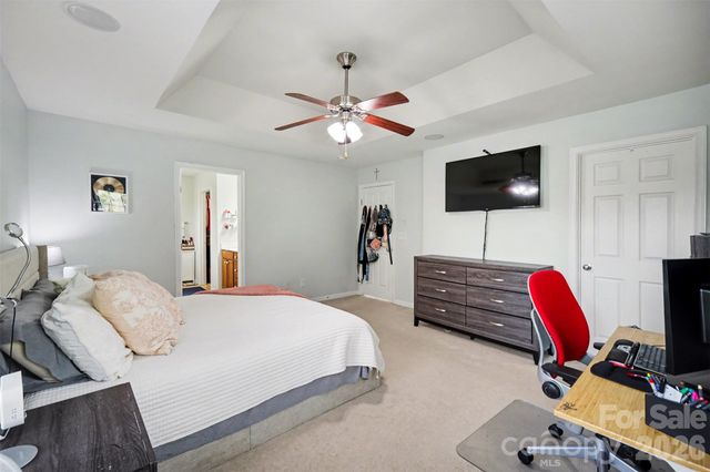 5705 Mossdale Lane, Charlotte, NC 28278