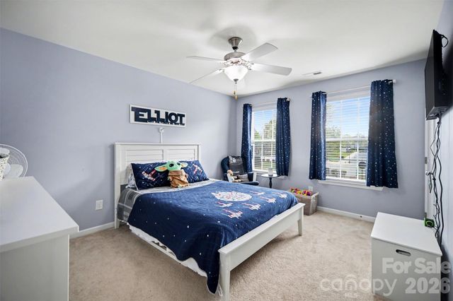 5705 Mossdale Lane, Charlotte, NC 28278