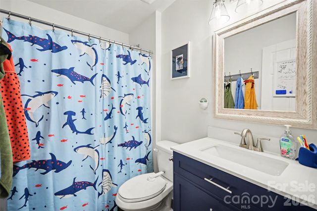 5705 Mossdale Lane, Charlotte, NC 28278