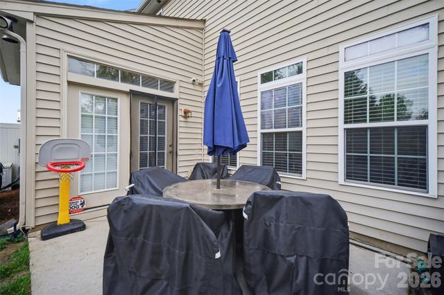 5705 Mossdale Lane, Charlotte, NC 28278