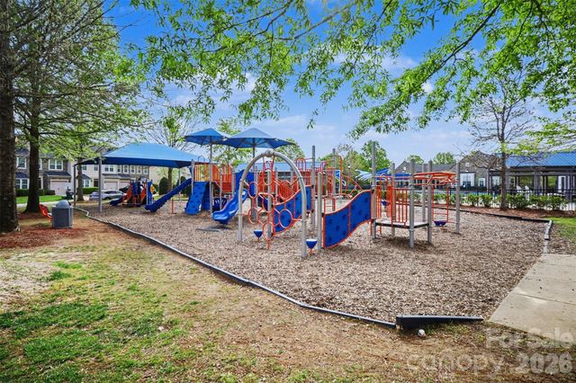 5705 Mossdale Lane, Charlotte, NC 28278