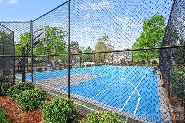 5705 Mossdale Lane, Charlotte, NC 28278