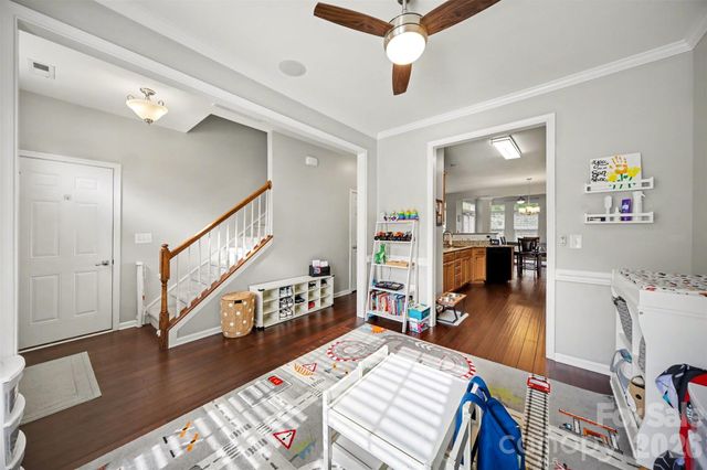 5705 Mossdale Lane, Charlotte, NC 28278