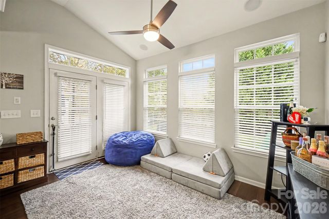 5705 Mossdale Lane, Charlotte, NC 28278