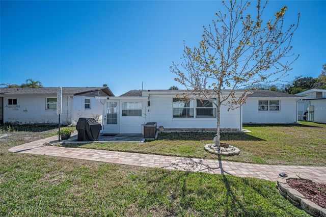 7233 SEASHORE DRIVE, Port Richey, FL 34668