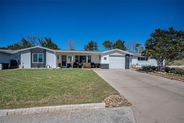 7233 SEASHORE DRIVE, Port Richey, FL 34668