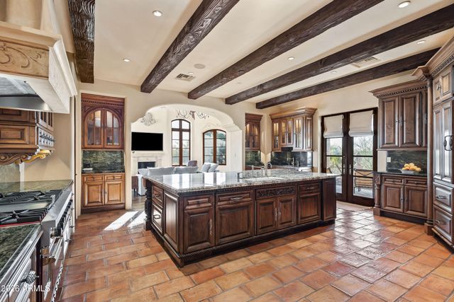 3900 E BETHANY HOME Road, Paradise Valley, AZ 85253