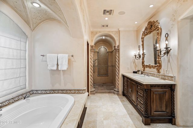 3900 E BETHANY HOME Road, Paradise Valley, AZ 85253