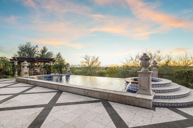 3900 E BETHANY HOME Road, Paradise Valley, AZ 85253