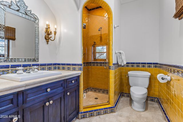 3900 E BETHANY HOME Road, Paradise Valley, AZ 85253