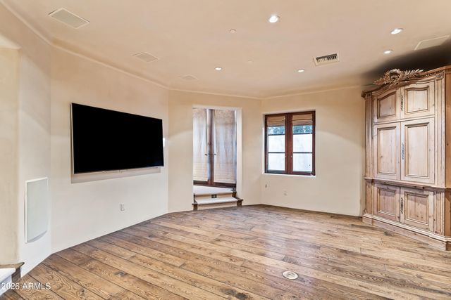 3900 E BETHANY HOME Road, Paradise Valley, AZ 85253