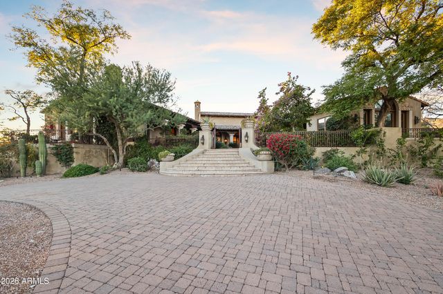 3900 E BETHANY HOME Road, Paradise Valley, AZ 85253