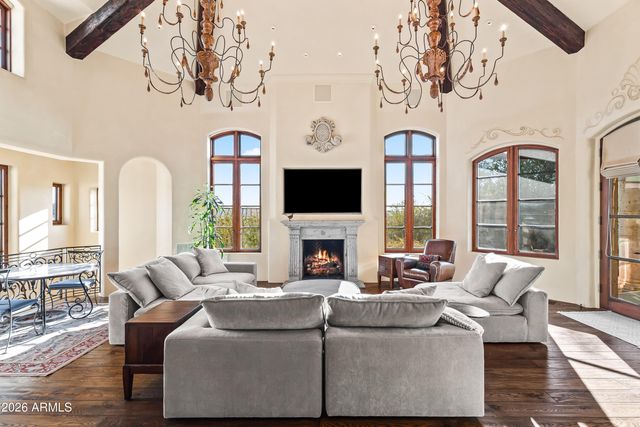 3900 E BETHANY HOME Road, Paradise Valley, AZ 85253