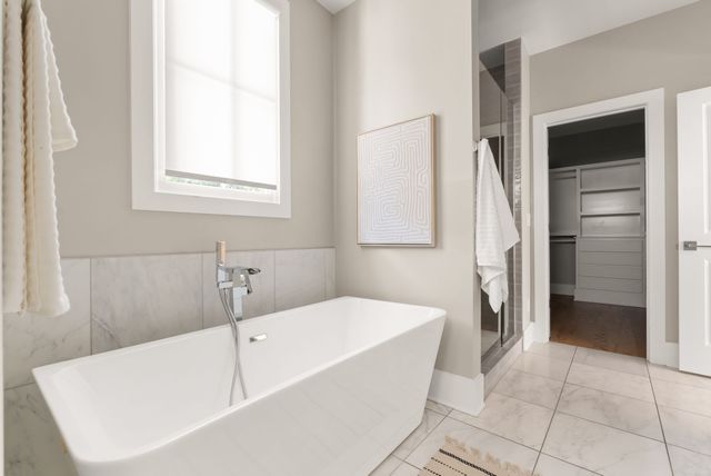 1422 Clifton Ln, Nashville, TN 37215