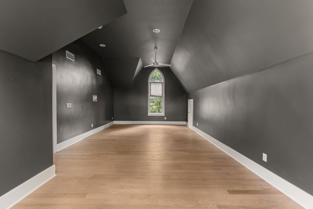 1422 Clifton Ln, Nashville, TN 37215