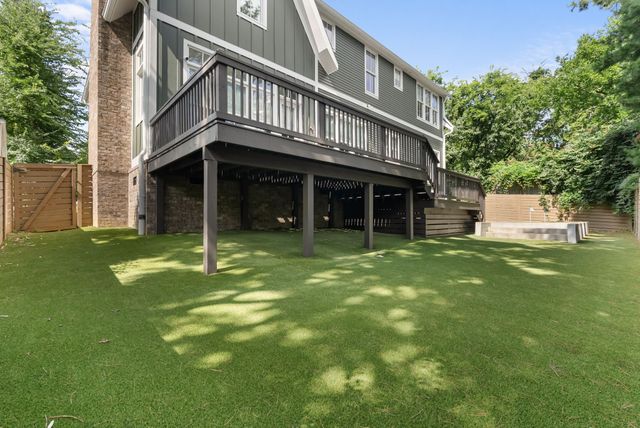 1422 Clifton Ln, Nashville, TN 37215