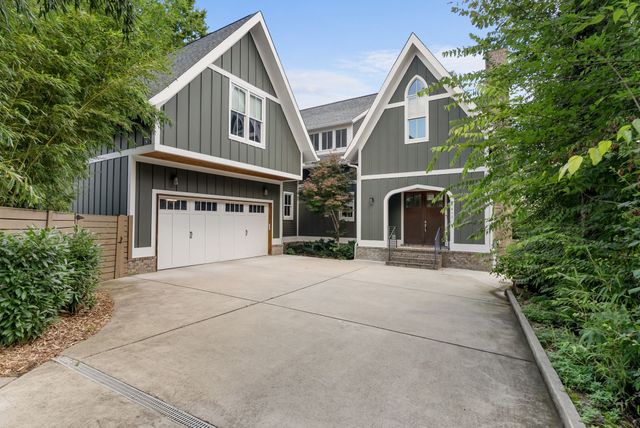 1422 Clifton Ln, Nashville, TN 37215