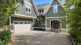 1422 Clifton Ln, Nashville, TN 37215