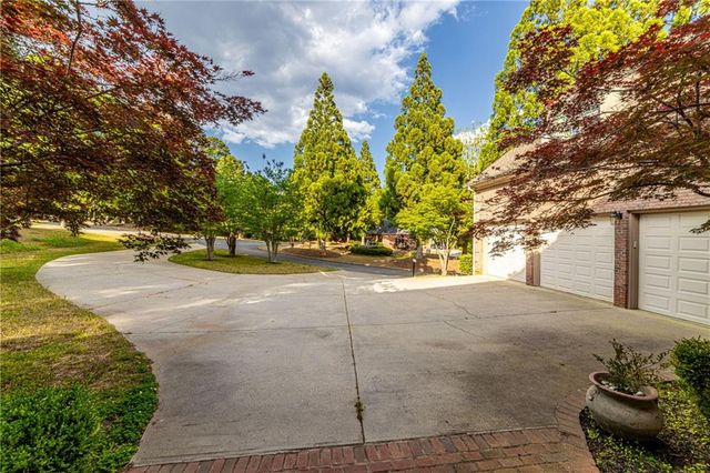 1483 Jones Road, Roswell, GA 30075