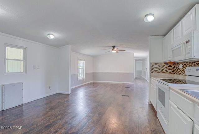 255 N Highway 22 A, Panama City, FL 32404
