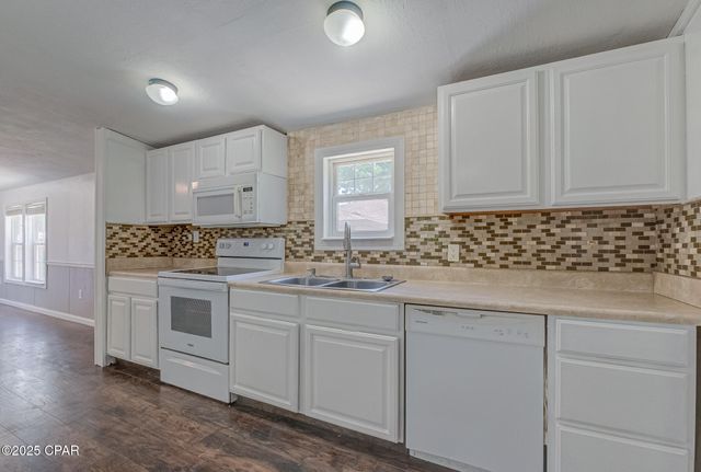 255 N Highway 22 A, Panama City, FL 32404