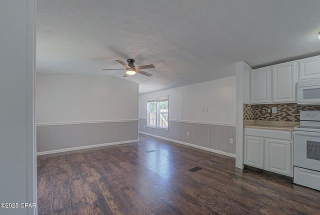 255 N Highway 22 A, Panama City, FL 32404