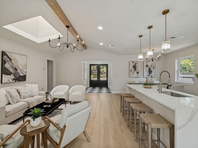 9008 Flicker Lane, Dallas, TX 75238