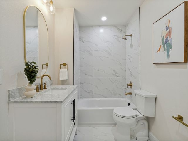 9008 Flicker Lane, Dallas, TX 75238