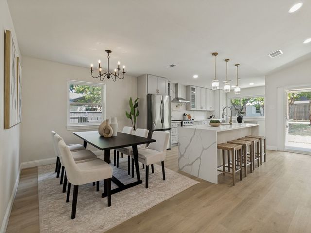 9008 Flicker Lane, Dallas, TX 75238