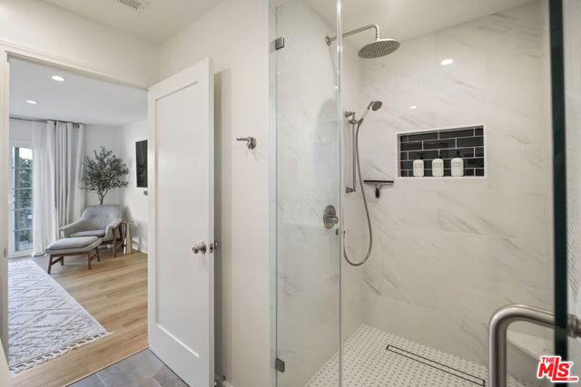 11595 Morrison Street, Valley Village, CA 91601