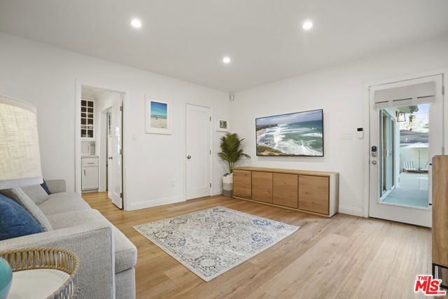 11595 Morrison Street, Valley Village, CA 91601