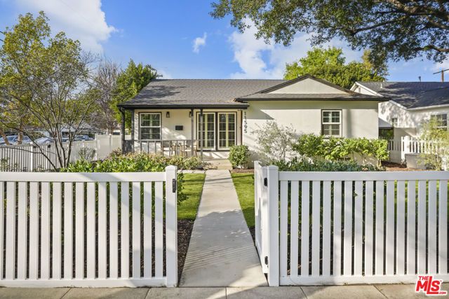 11595 Morrison Street, Valley Village, CA 91601