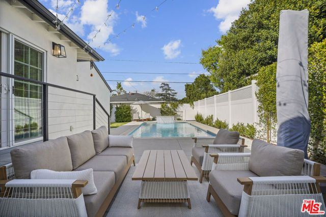 11595 Morrison Street, Valley Village, CA 91601