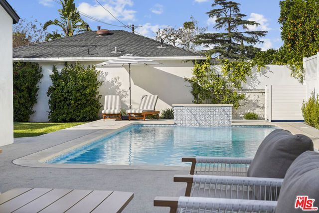 11595 Morrison Street, Valley Village, CA 91601