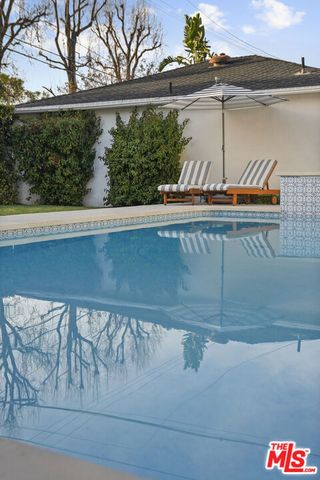 11595 Morrison Street, Valley Village, CA 91601