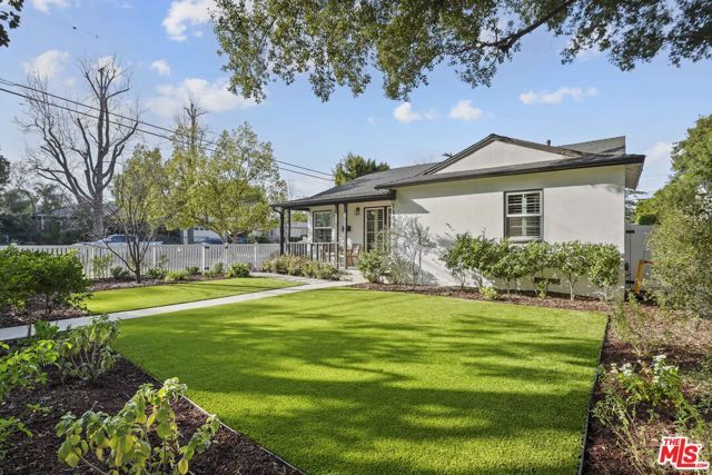 11595 Morrison Street, Valley Village, CA 91601