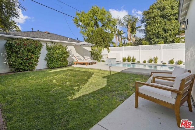 11595 Morrison Street, Valley Village, CA 91601