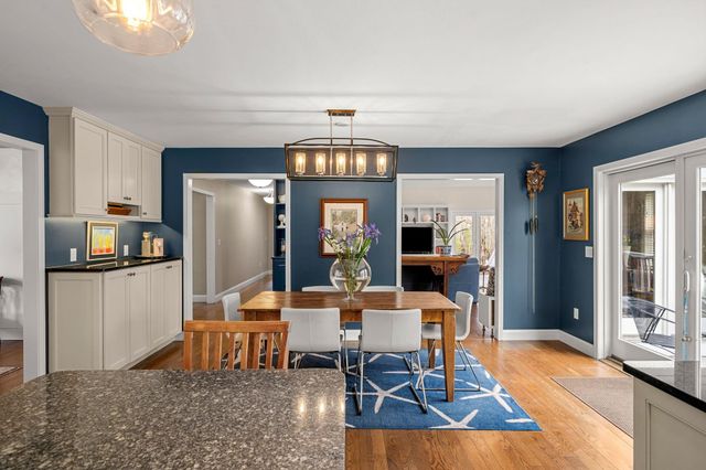 15 Wright Acres Road, Bedford, NH 03110