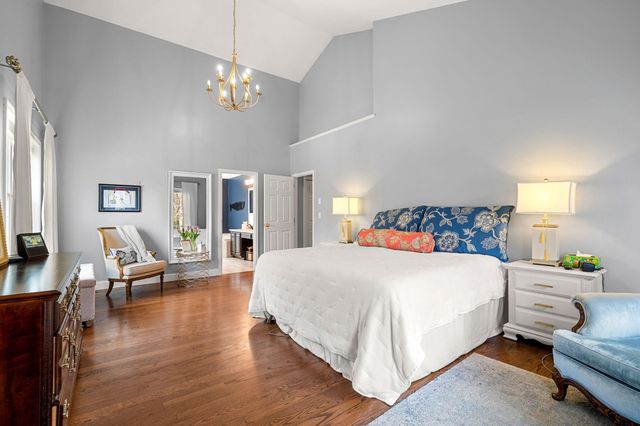 15 Wright Acres Road, Bedford, NH 03110