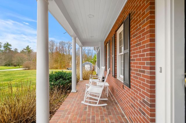 15 Wright Acres Road, Bedford, NH 03110