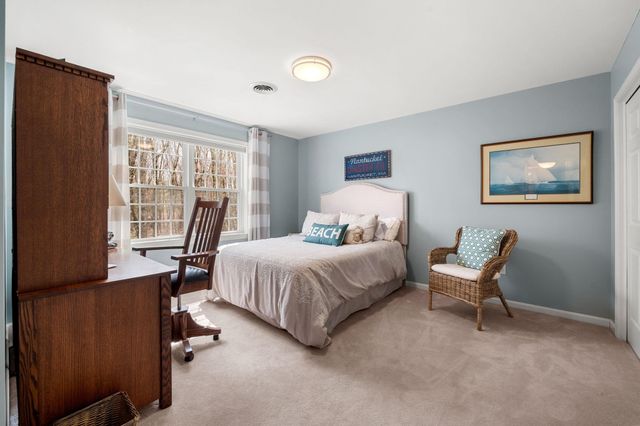 15 Wright Acres Road, Bedford, NH 03110