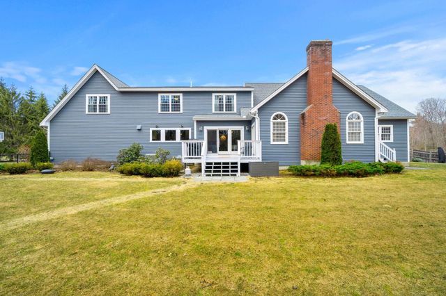 15 Wright Acres Road, Bedford, NH 03110