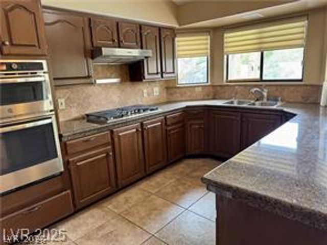 2644 White Pine Drive, Henderson, NV 89074