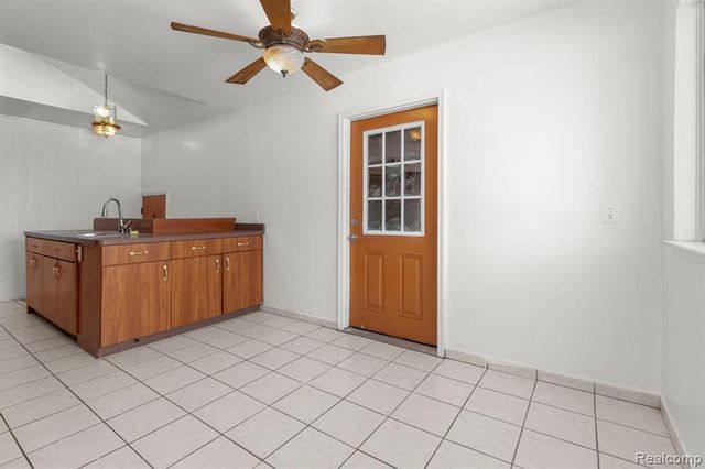 24130 Audrey Avenue, Warren, MI 48091