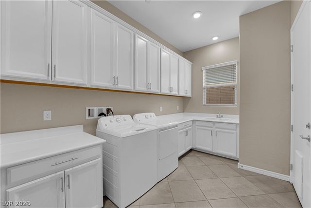 512 Heritage Bridge Avenue, Henderson, NV 89011