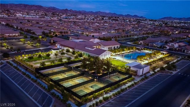 512 Heritage Bridge Avenue, Henderson, NV 89011