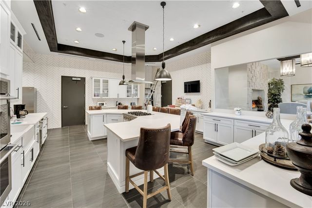 512 Heritage Bridge Avenue, Henderson, NV 89011