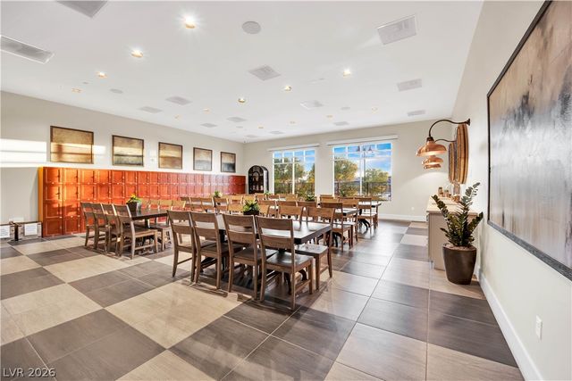 512 Heritage Bridge Avenue, Henderson, NV 89011