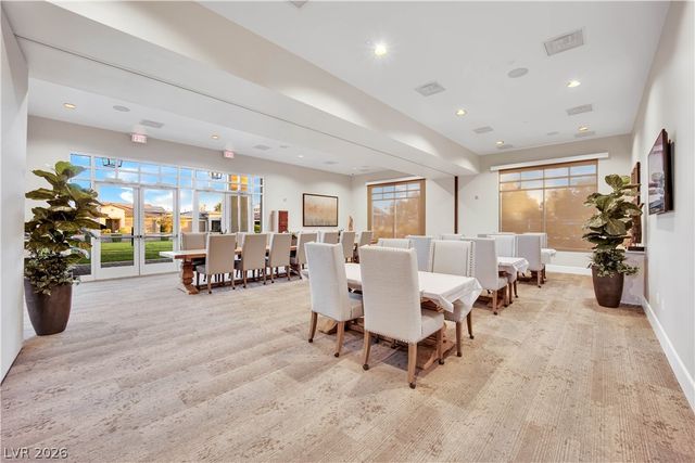 512 Heritage Bridge Avenue, Henderson, NV 89011